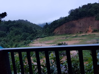 บ้าน 'อีต่อง' ทองผาภูมิ กาญจนบุรีนี่เอง ~