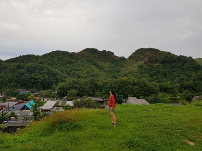 บ้าน 'อีต่อง' ทองผาภูมิ กาญจนบุรีนี่เอง ~