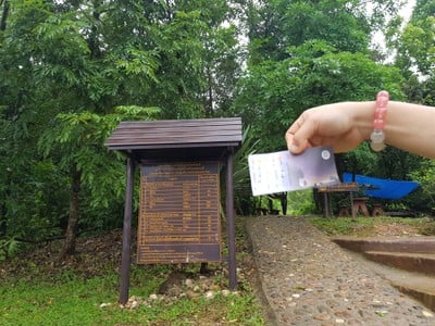 บ้าน 'อีต่อง' ทองผาภูมิ กาญจนบุรีนี่เอง ~