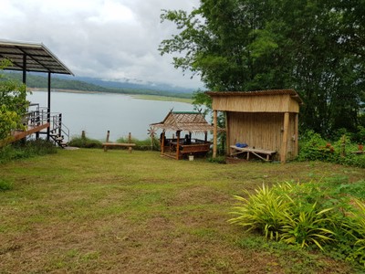 บ้าน 'อีต่อง' ทองผาภูมิ กาญจนบุรีนี่เอง ~