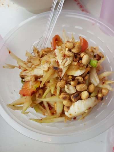 ตำโคราชไข่เค็ม เส้นมะละกอสับกรอบๆ