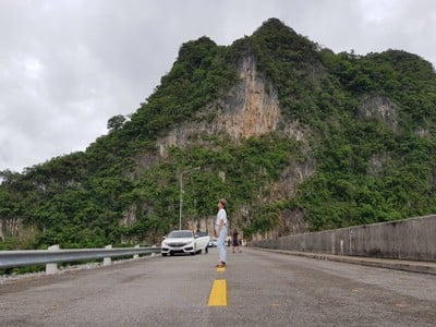 บ้าน 'อีต่อง' ทองผาภูมิ กาญจนบุรีนี่เอง ~