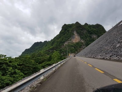 บ้าน 'อีต่อง' ทองผาภูมิ กาญจนบุรีนี่เอง ~