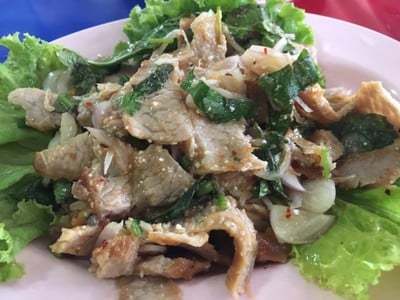 น้ำตกคอหมู