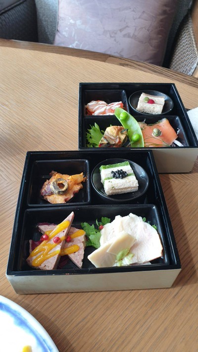AMUSE BOX