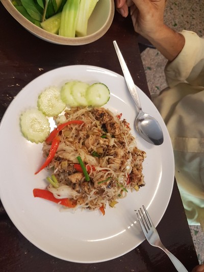 ขนมจีนพริกไทดำ