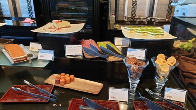ไลน์ Dessert บุฟเฟต์
