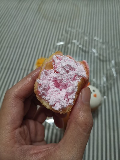 โดนัทไข่ยัดไส้ไส้ครีมนมเย็น