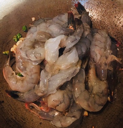 วิธีทำ กะเพรากุ้ง