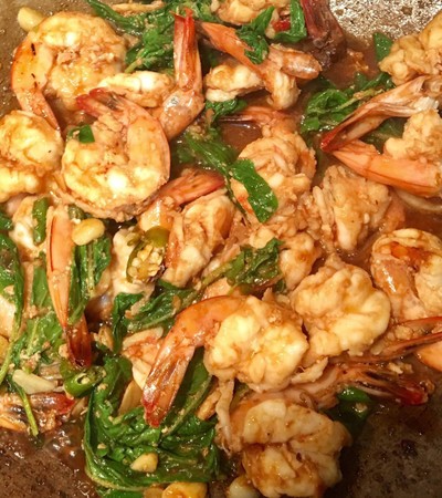 วิธีทำ กะเพรากุ้ง