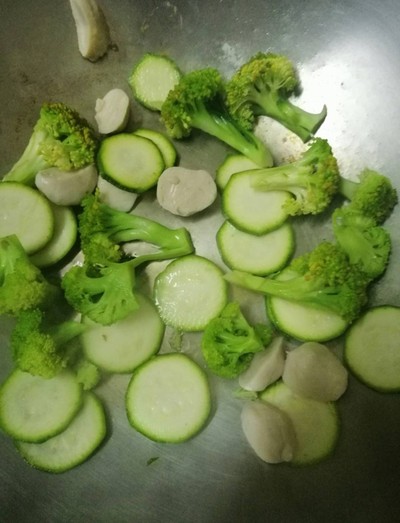 วิธีทำ 2สหายผัดซอสข้น