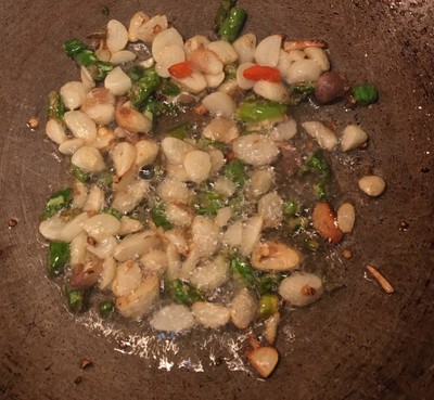 วิธีทำ กะเพรากุ้ง