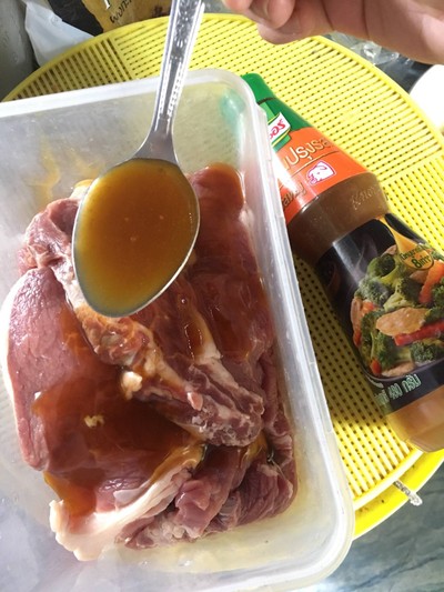 วิธีทำ เนื้อย่างหมักซอสข้น