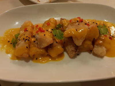 เนื้อปลาหิมะทอดซอสมะม่วง