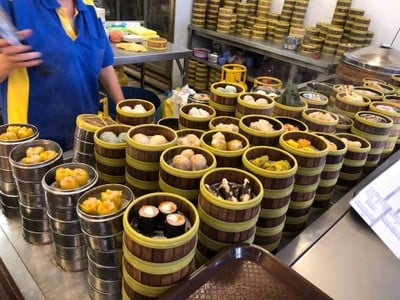 อาหาร หรือ เครื่องดื่ม