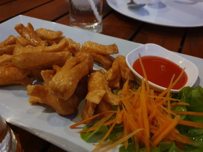 ไส้กรอกทอด