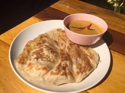 โรตีเตฮ์ตาเระ (Roti teh tarik) โรตีเตฮ์ตาเระ (Roti teh tarik)