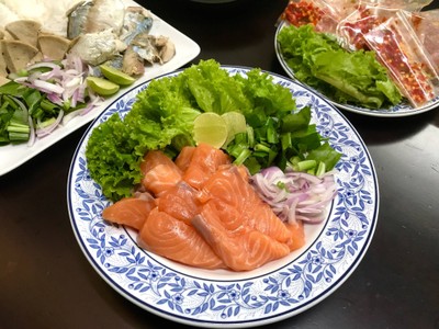 ยำเเซลม่อน