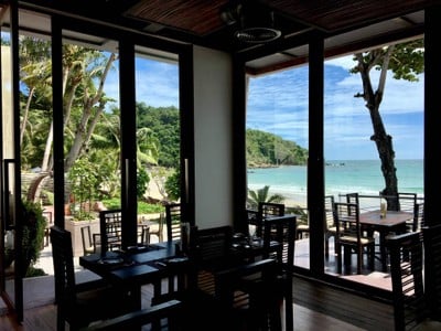 One night hideaway in “Samed”.