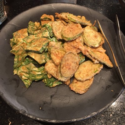 ชะอมมะเขือชุบไข่ทอด