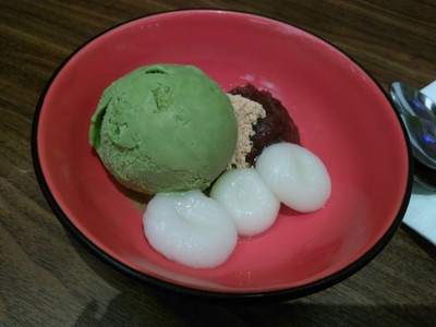 ไอศกรีมชาเขียวถั่วแดง