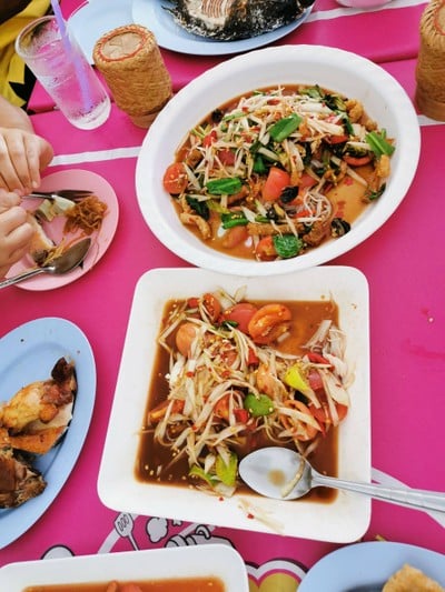ส้มตำซาดิสม์ (SOMTAM SADIT RESTAURANT) ส้มตำซาดิสม์ (SOMTAM SADIT RESTAURANT)