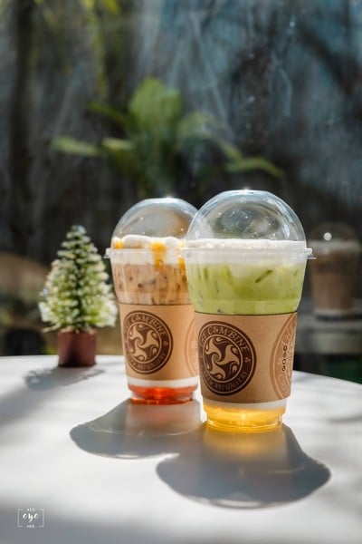 เมนูของร้าน The Combine Café and Art Gallery