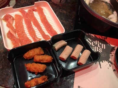 อาหาร หรือ เครื่องดื่ม