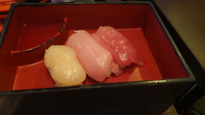 ซูชิสามคำ