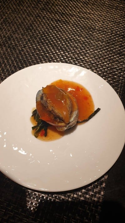 ABALONE ได้คูปองไปรับได้คนละจาน