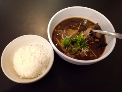 อาหาร หรือ เครื่องดื่ม