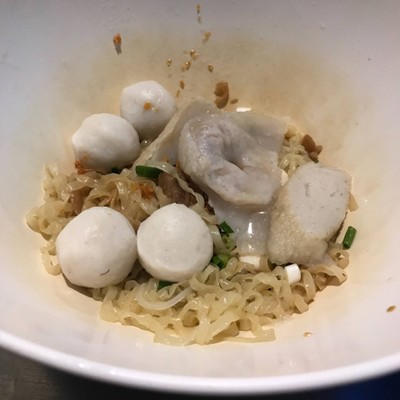 บะหมี่แห้งซอสจิ้กโฉ่ว