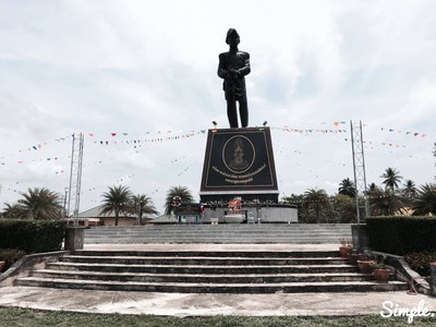 อนุเสาวรีย์กรมหลวงชุมพรเขตอุดมศักดิ์