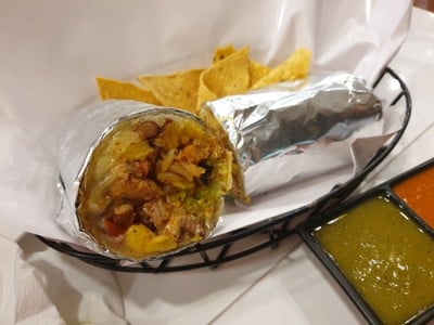 อาหาร หรือ เครื่องดื่ม