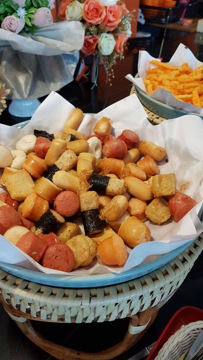 อาหาร หรือ เครื่องดื่ม