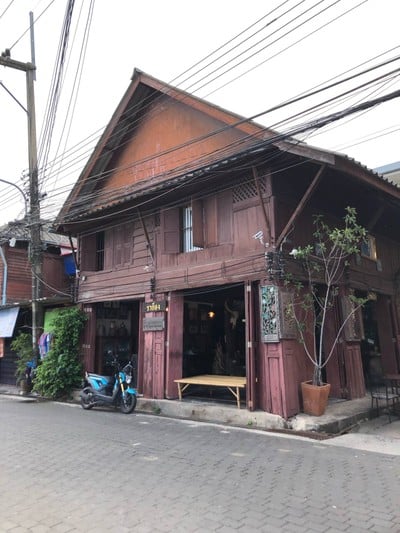 บรรยากาศ ถนนยมจินดา