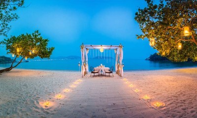 Romantic Private Beachfront Cabana Dining Romantic Private Beachfront Cabana Dining