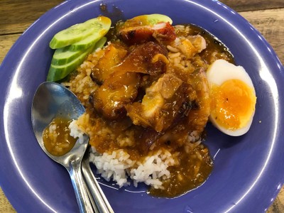 ข้าวหมูแดงหมูกรอบกุนเชียง