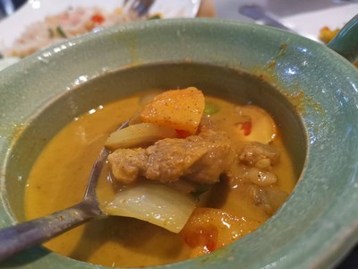 แกงกะหรี่ไก่