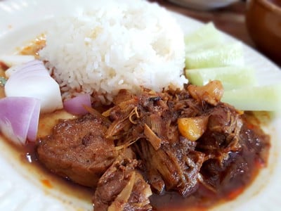 เมนูของร้าน ข้าวซอยไทยใหญ่