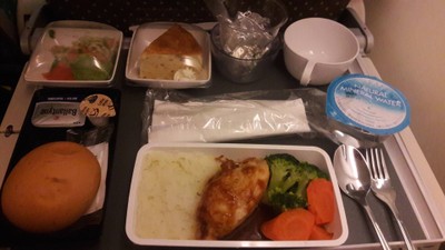 ตัวอย่างอาหารที่เสิรฟบนเครื่องค่ะ