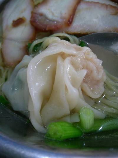 บะหมี่เกี๊ยวหมูแดง (กล่อง)