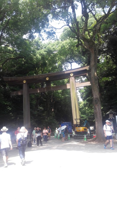 ปากทางเข้าค่ะ ขอบอกว่าเดินไกลมากๆกว่าจะถึงข้างใน แต่ร่มรื่นสุดๆ