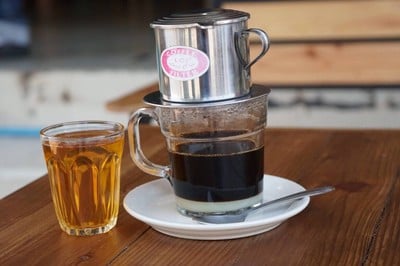 ต้องมาลองนะคะคอกาแฟ จะมีรสชาติที่ต่างจากกาแฟบ้านเรา แต่ก็เข้มข้น