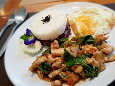 เมนูของร้าน บ้านไม้ขาว