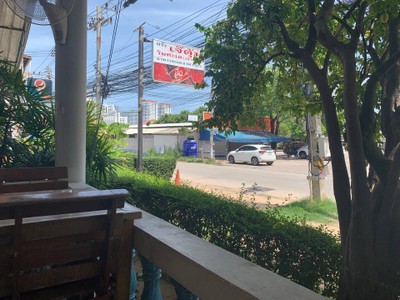 ร้านดูธรรมดาแต่รสชาติไม่ธรรมดาจ้า