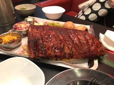 ซี่โครงหมูบาร์บีคิว - ครึ่งแร็ค