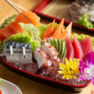 เมนูของร้าน กระเพรา หลังวัดหนามแดง