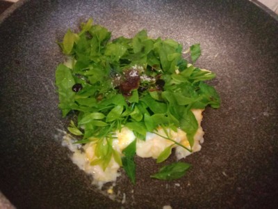 วิธีทำ ผักหวานผัดไข่