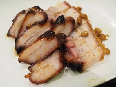 หมูแดง + หมูกรอบ